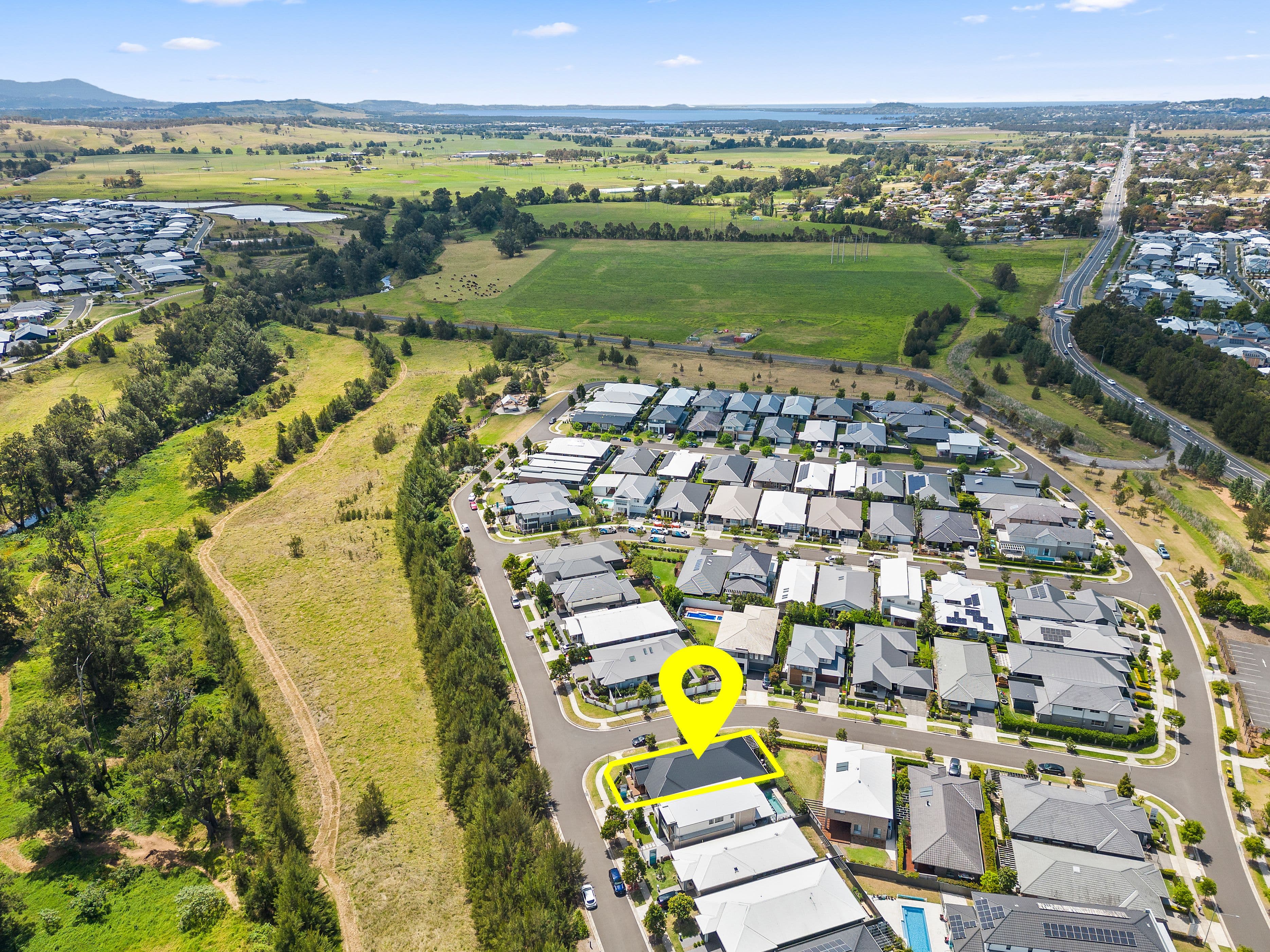 73 Brushgrove Circuit, Calderwood NSW 2527, Calderwood - Thumbnail 2