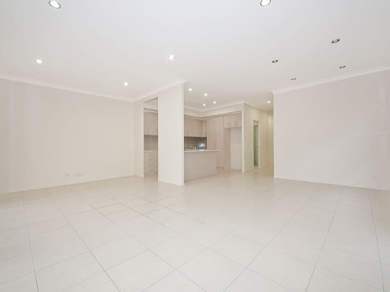 30 Turner Street, CORINDA QLD 4075, Corinda - Thumbnail 2