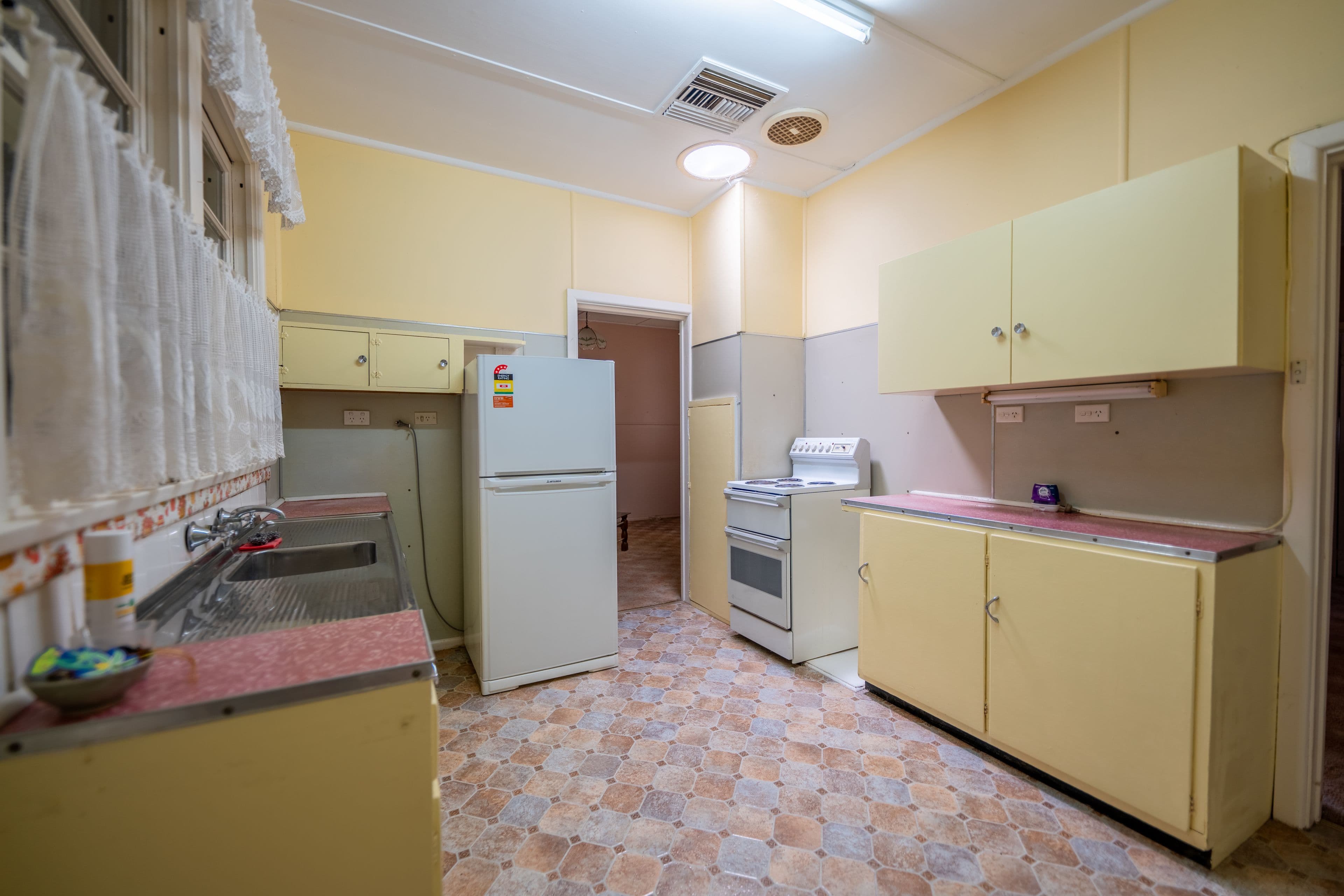 5 Woods Street, Forbes NSW 2871, Forbes - Thumbnail 3