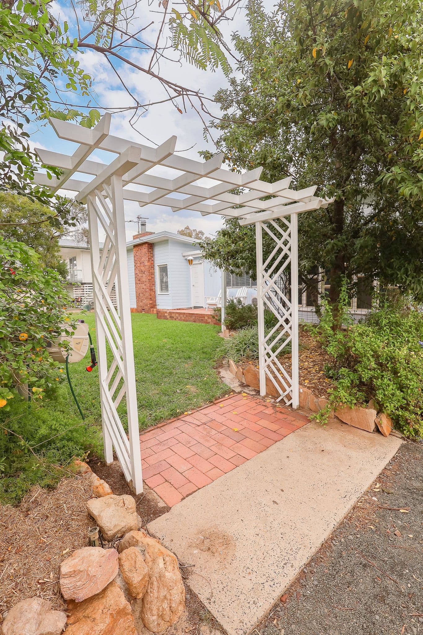 3 Eva Street, Roma QLD 4455, Roma - Thumbnail 2