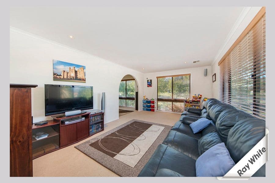 159 Heagney Crescent, CHISHOLM ACT 2905, Chisholm - Thumbnail 3