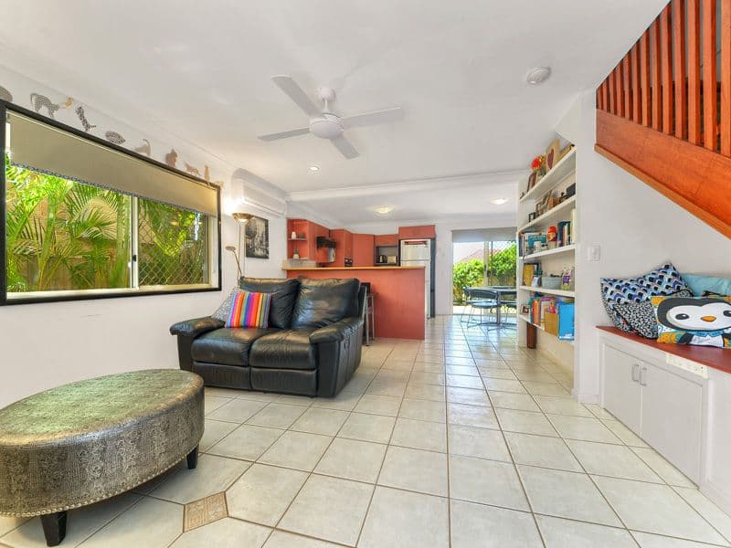  64 Wallace Street, Chermside QLD 4032, Chermside - Thumbnail 2