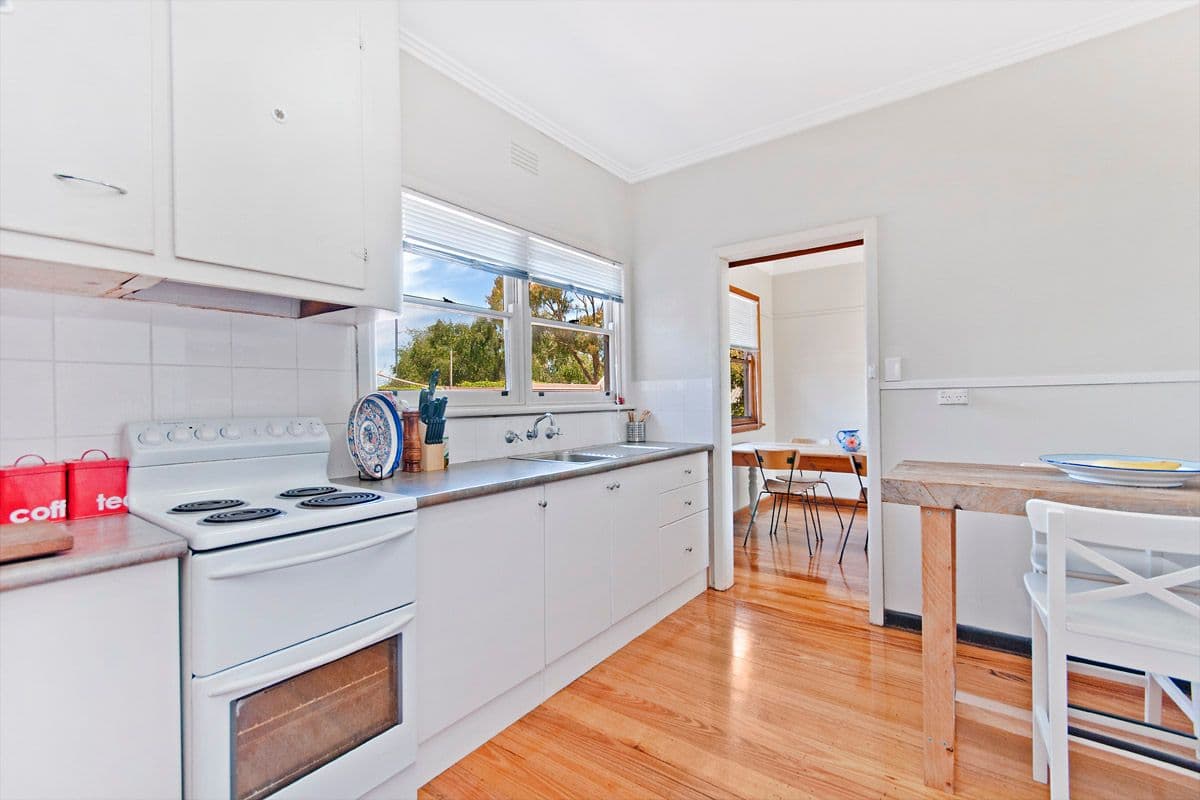 102 Kelp Street, WARRNAMBOOL VIC 3280, Warrnambool - Thumbnail 3