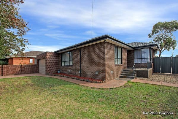 10 Neilsen Crescent, BUNDOORA VIC 3083, Bundoora - Image 1