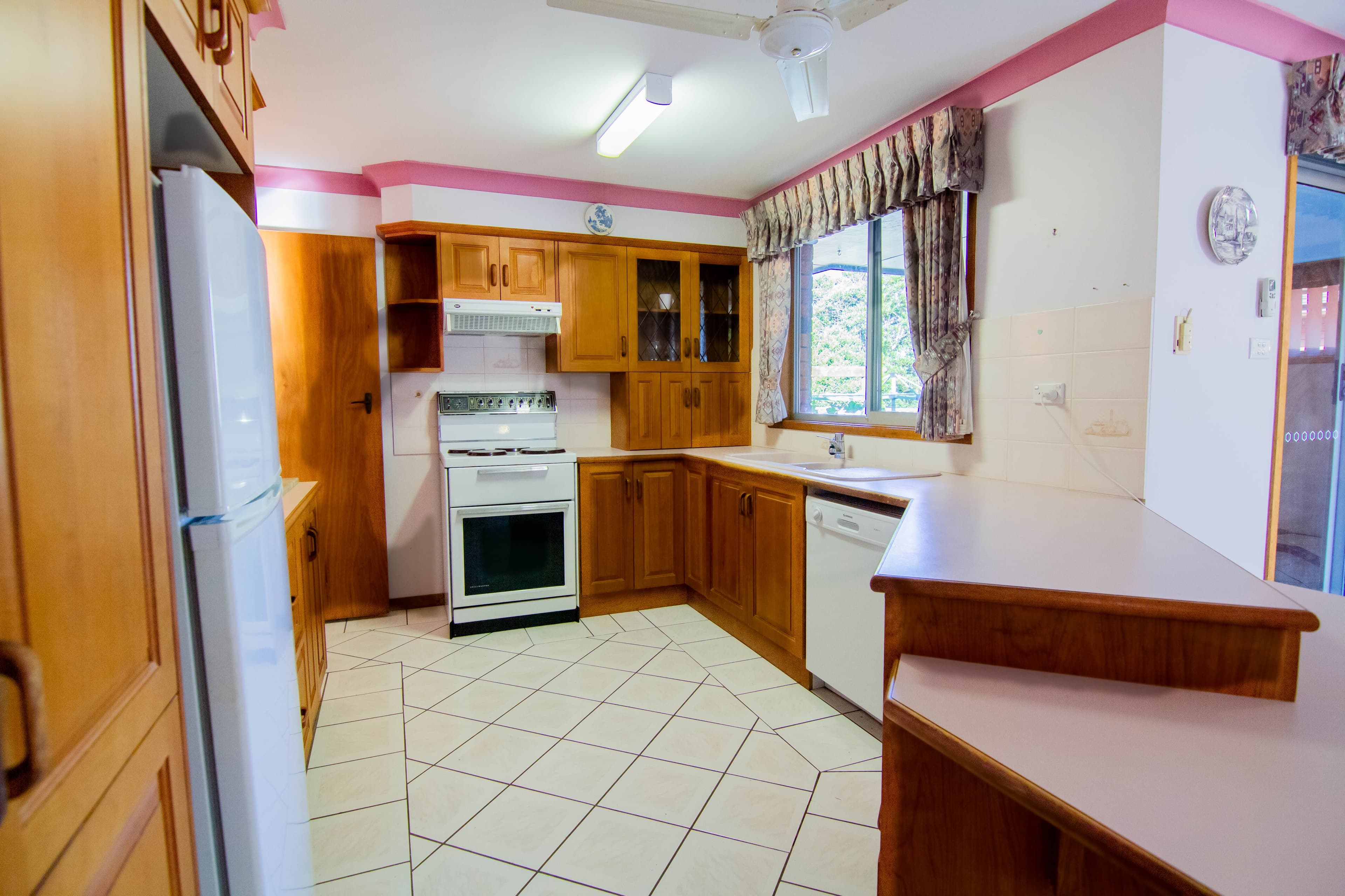 12 Park Avenue, Cundletown - Thumbnail 3