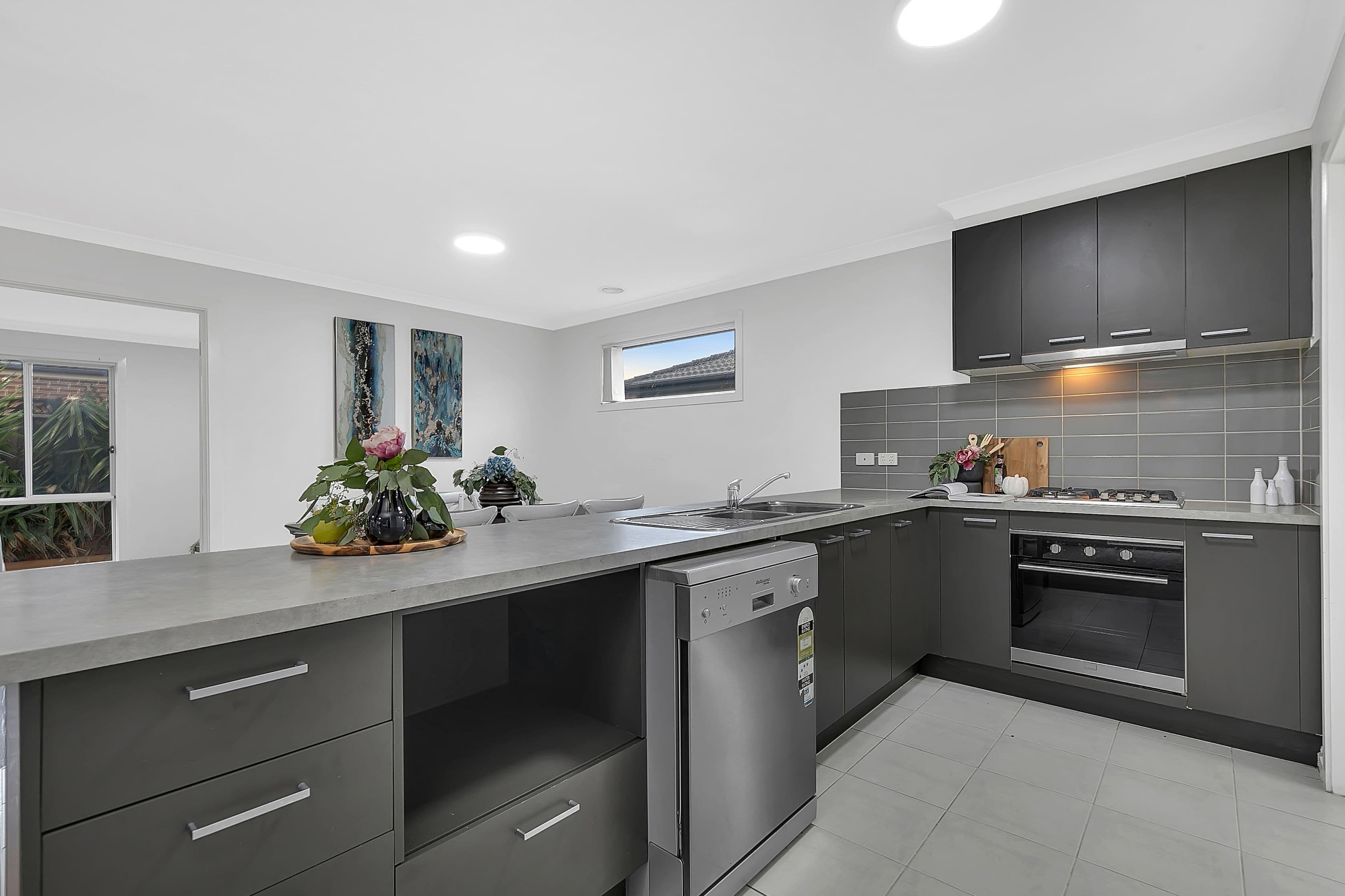35 Ardenal Crescent, Lalor VIC 3075, Lalor - Thumbnail 2