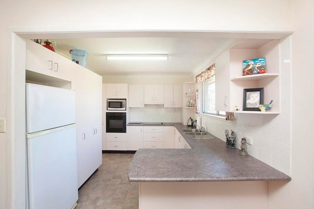 16 Colington Street, MANSFIELD QLD 4122, Mansfield - Thumbnail 2