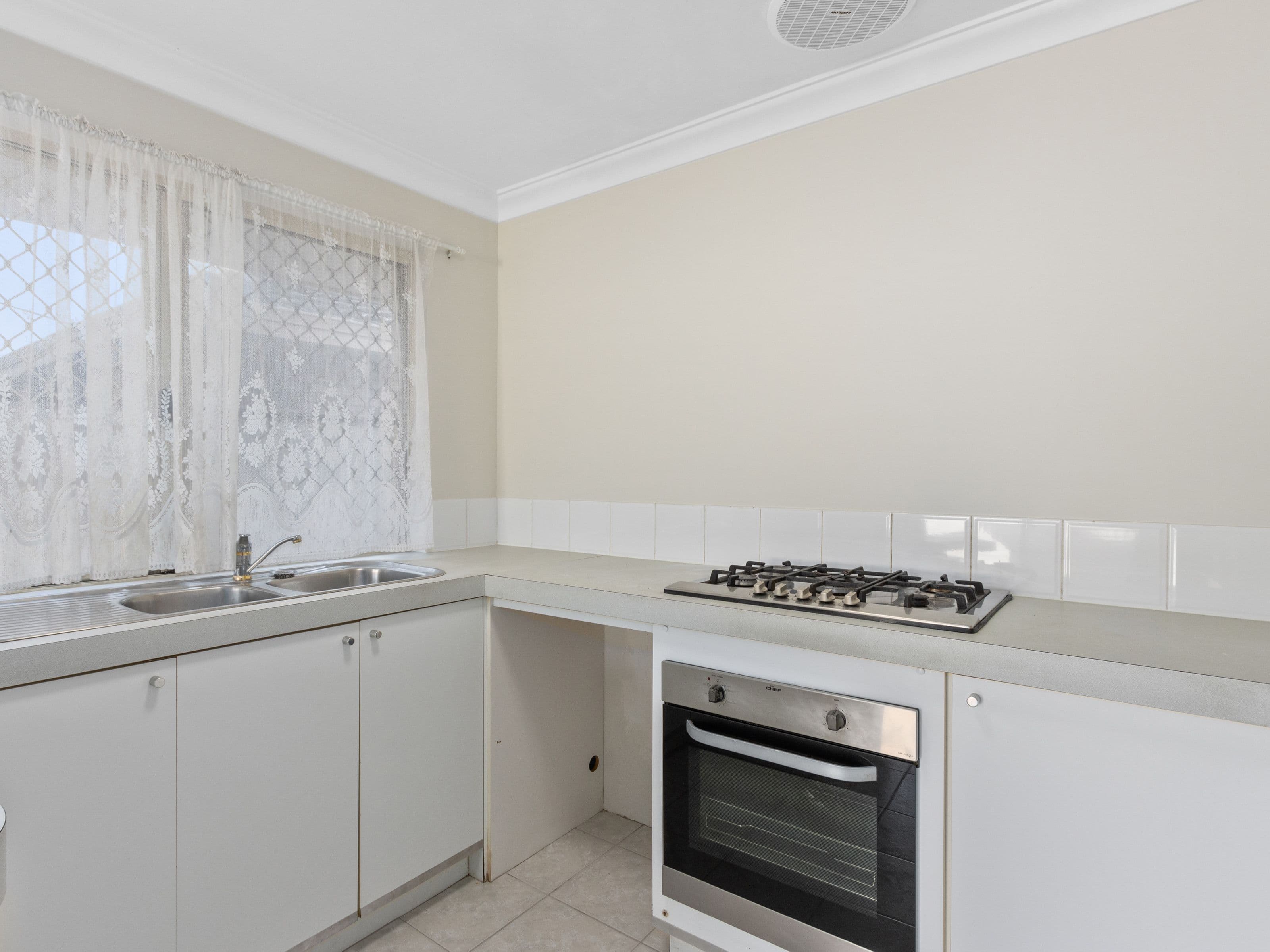 278 Wharf Street, Queens Park WA 6107, Queens Park - Thumbnail 8