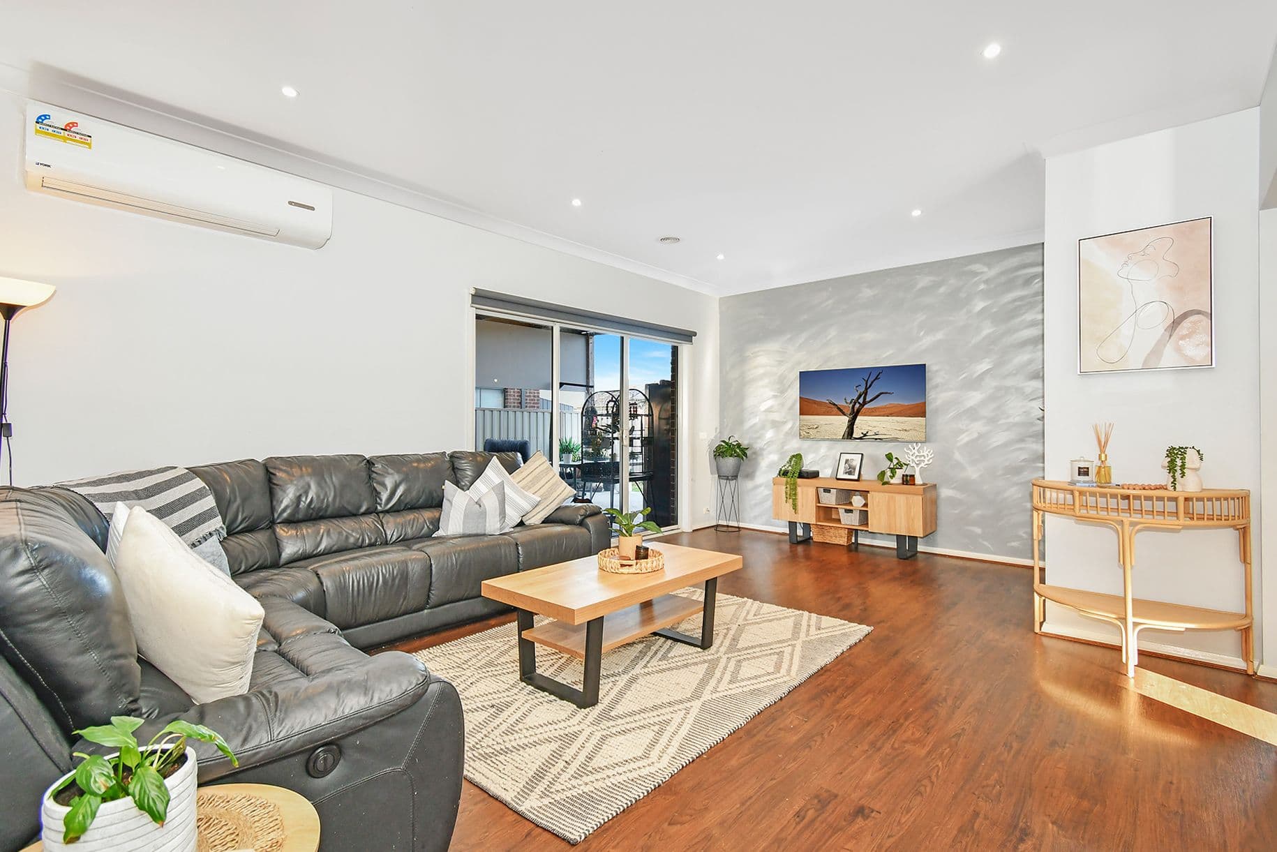 13 Isabel Street, Pakenham VIC 3810, Pakenham - Thumbnail 4