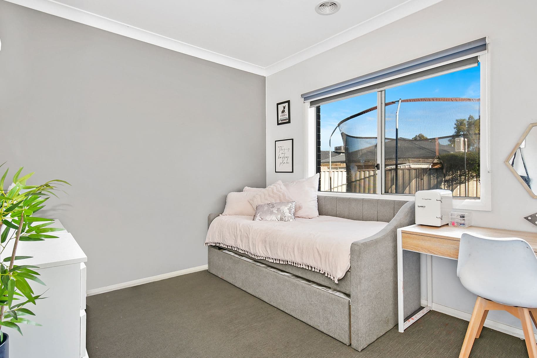 13 Isabel Street, Pakenham VIC 3810, Pakenham - Thumbnail 7