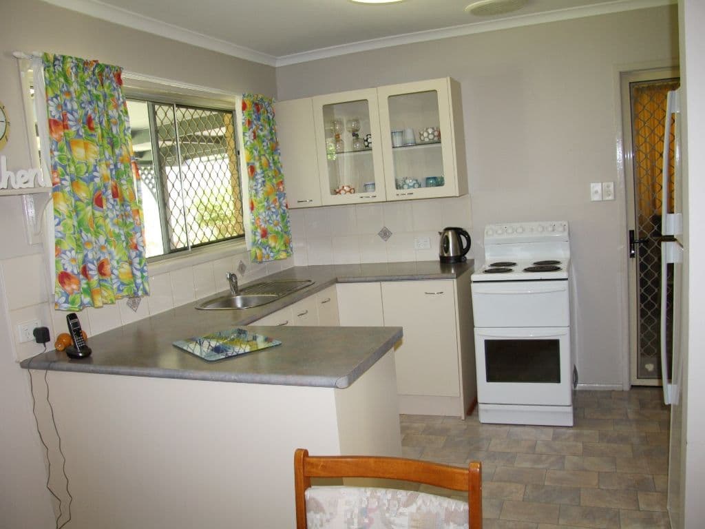 10 Kuringal Drive, FERNY HILLS QLD 4055, Ferny Hills - Thumbnail 2