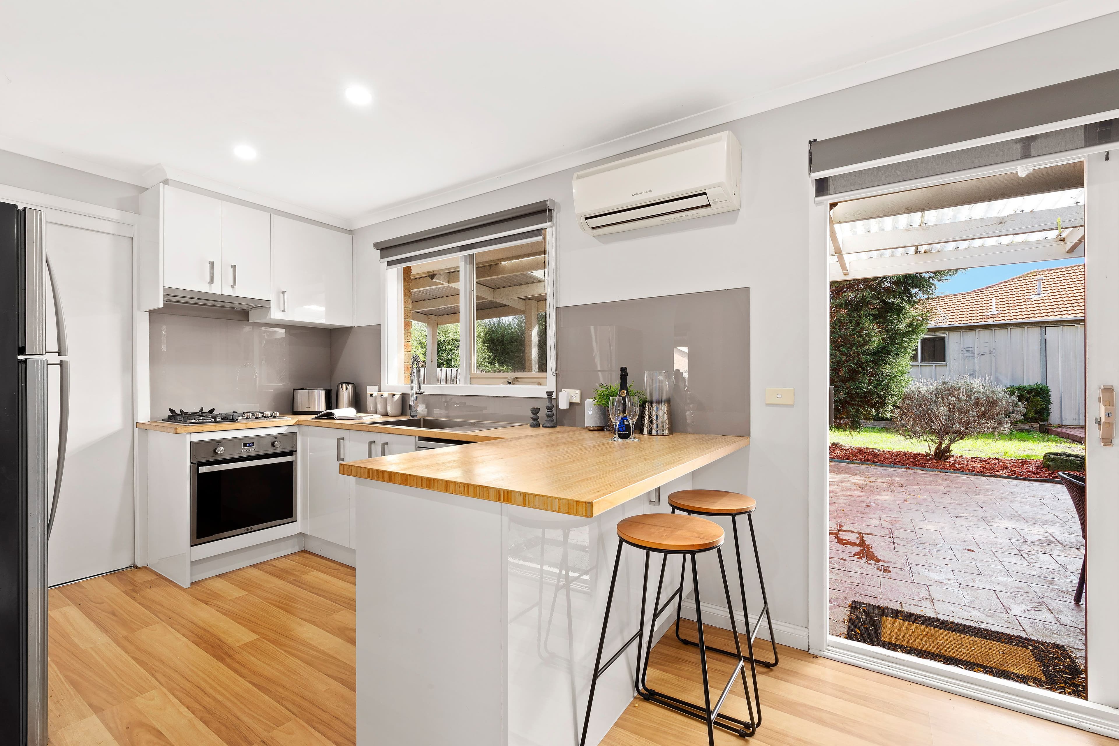 22 The Seekers Crescent, Mill Park VIC 3082, Mill Park - Thumbnail 2