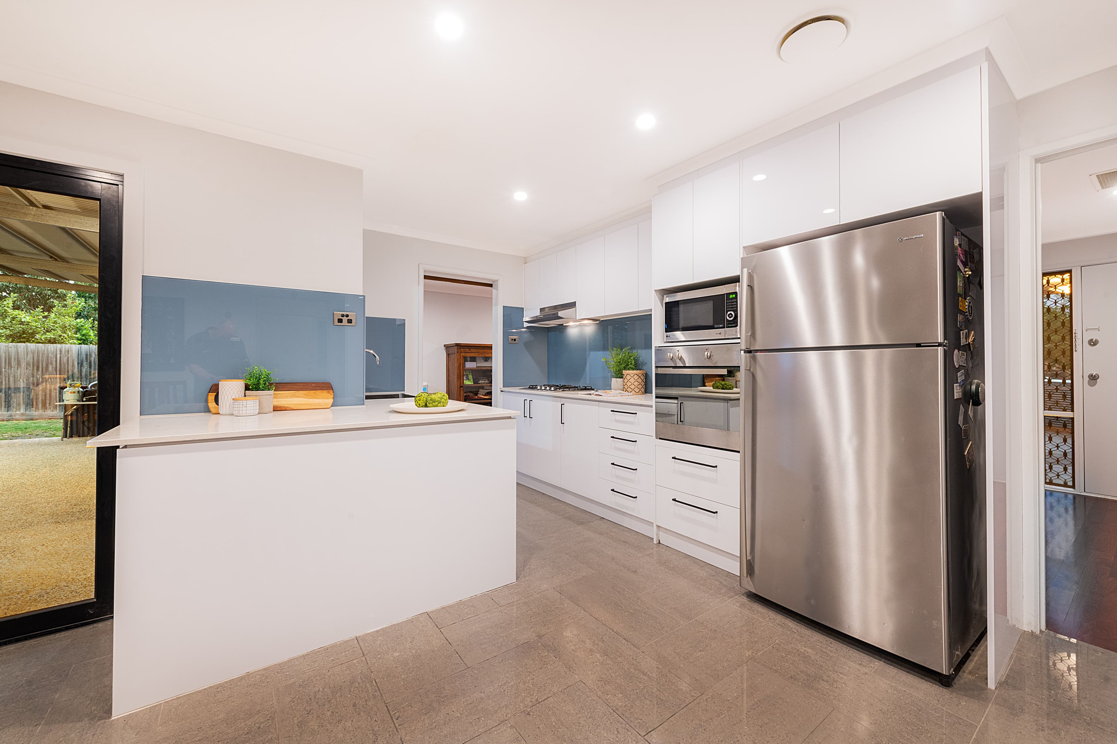 18 Carmen Court, Hampton Park VIC 3976, Hampton Park - Thumbnail 4