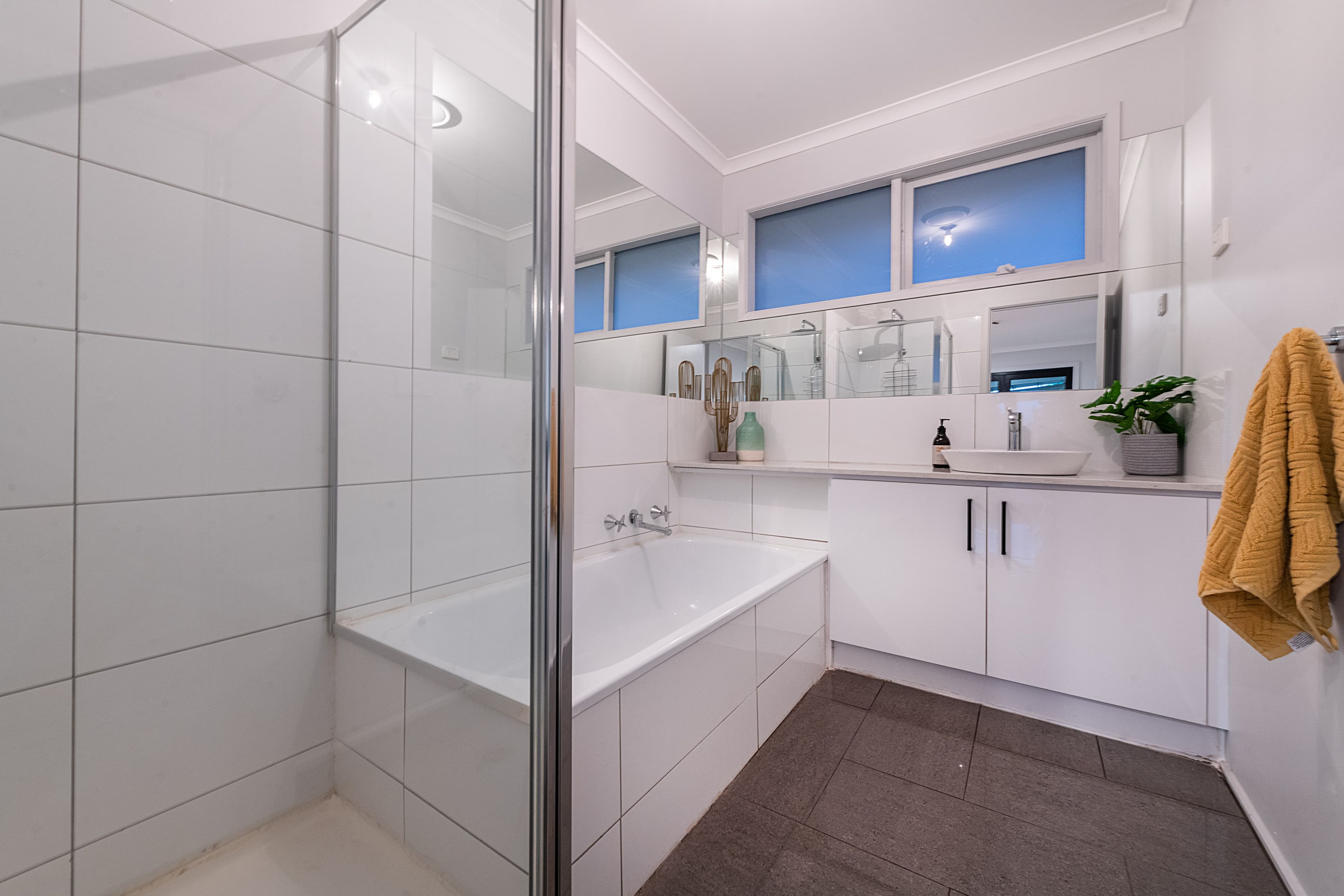 18 Carmen Court, Hampton Park VIC 3976, Hampton Park - Thumbnail 7