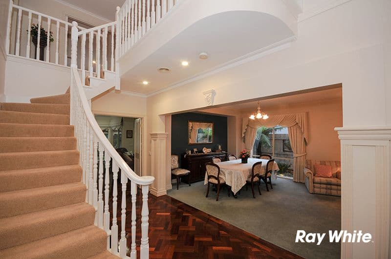 7 Earls Court, WANTIRNA SOUTH VIC 3152, Wantirna South - Thumbnail 2