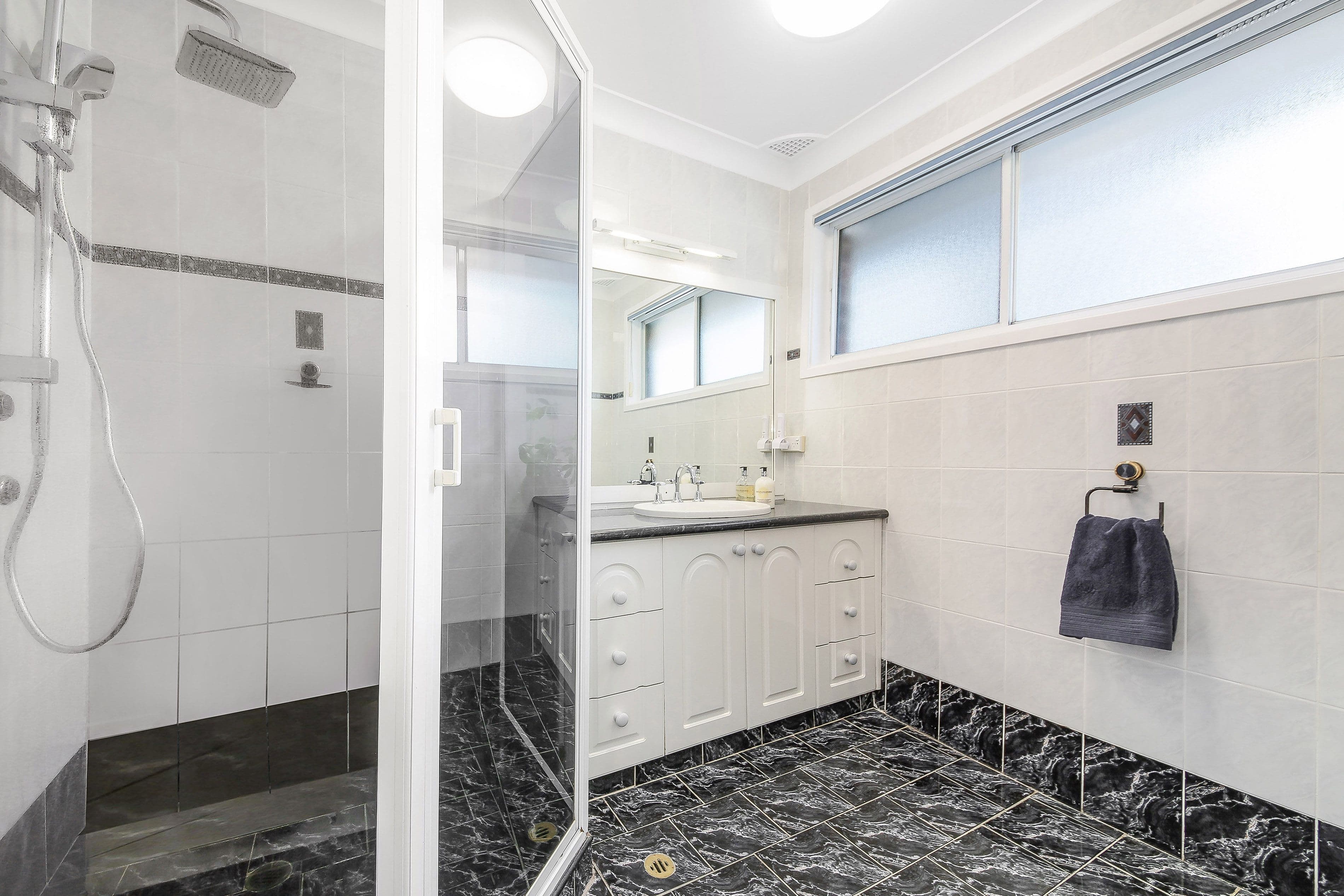 4 Julian Place, Sefton NSW 2162, Sefton - Thumbnail 7