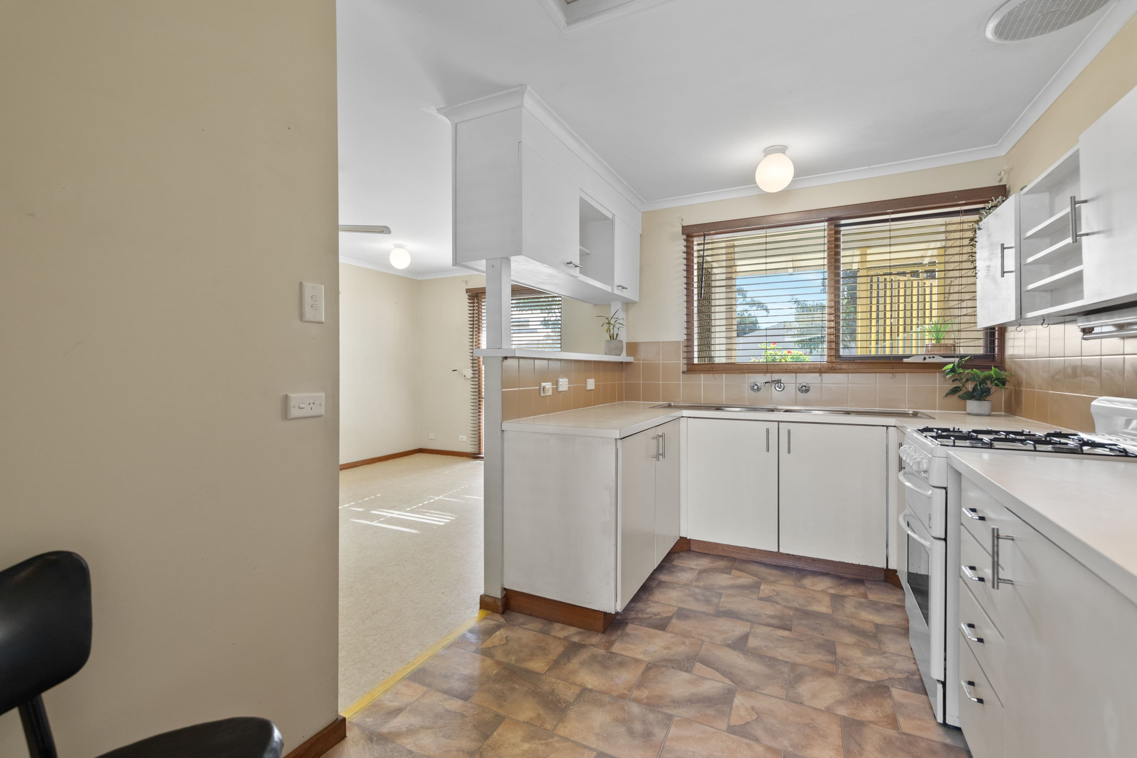 49 Plover Grove, Semaphore Park SA 5019, Semaphore Park - Thumbnail 5