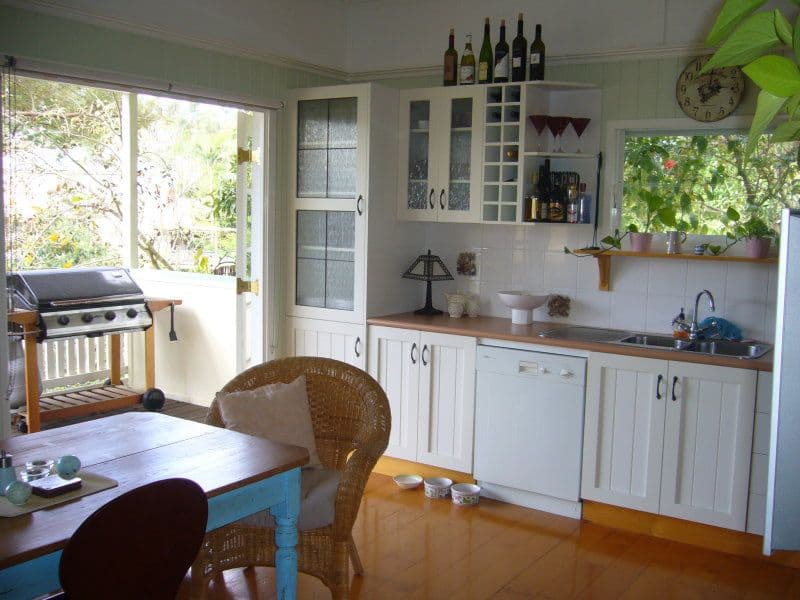22 Oxley Drive, HOLLAND PARK QLD 4121, Holland Park - Thumbnail 4