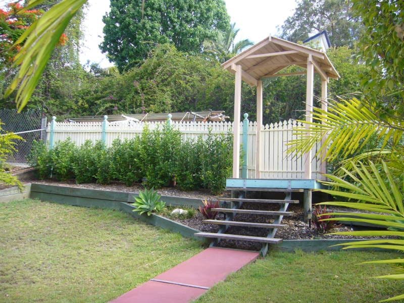 22 Oxley Drive, HOLLAND PARK QLD 4121, Holland Park - Thumbnail 6