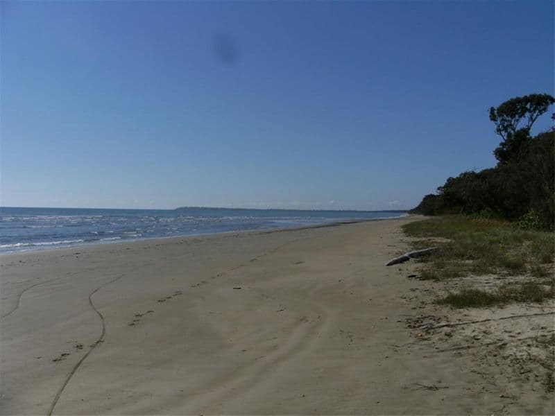 37 Mal Campbell Drive, CRAIGNISH QLD 4655, Craignish - Thumbnail 6