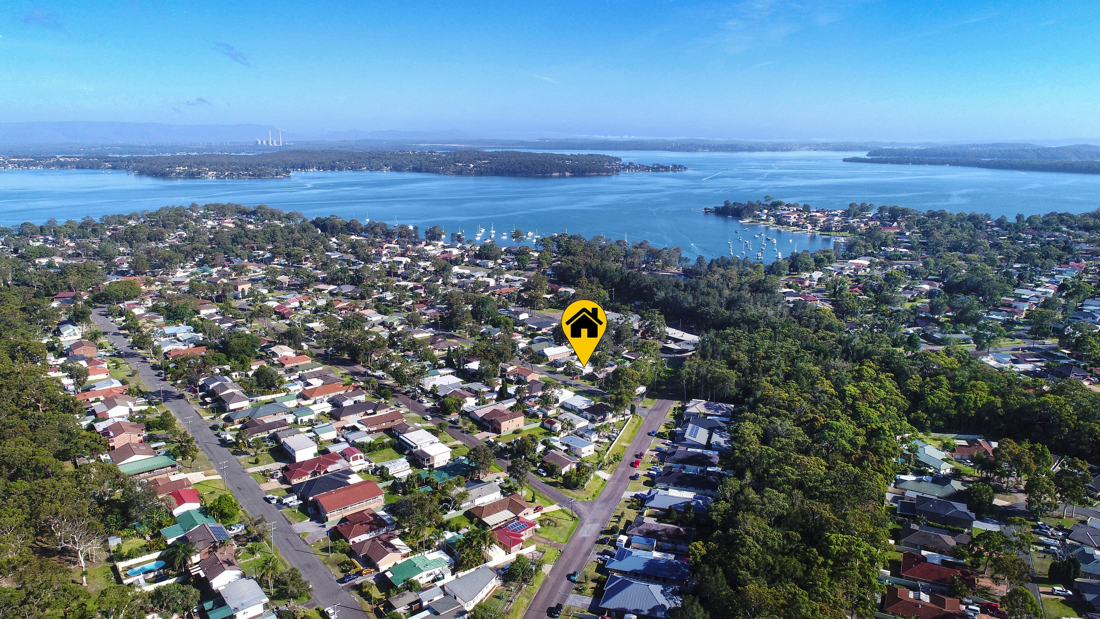 66 Warrina Avenue, Summerland Point - Image 1