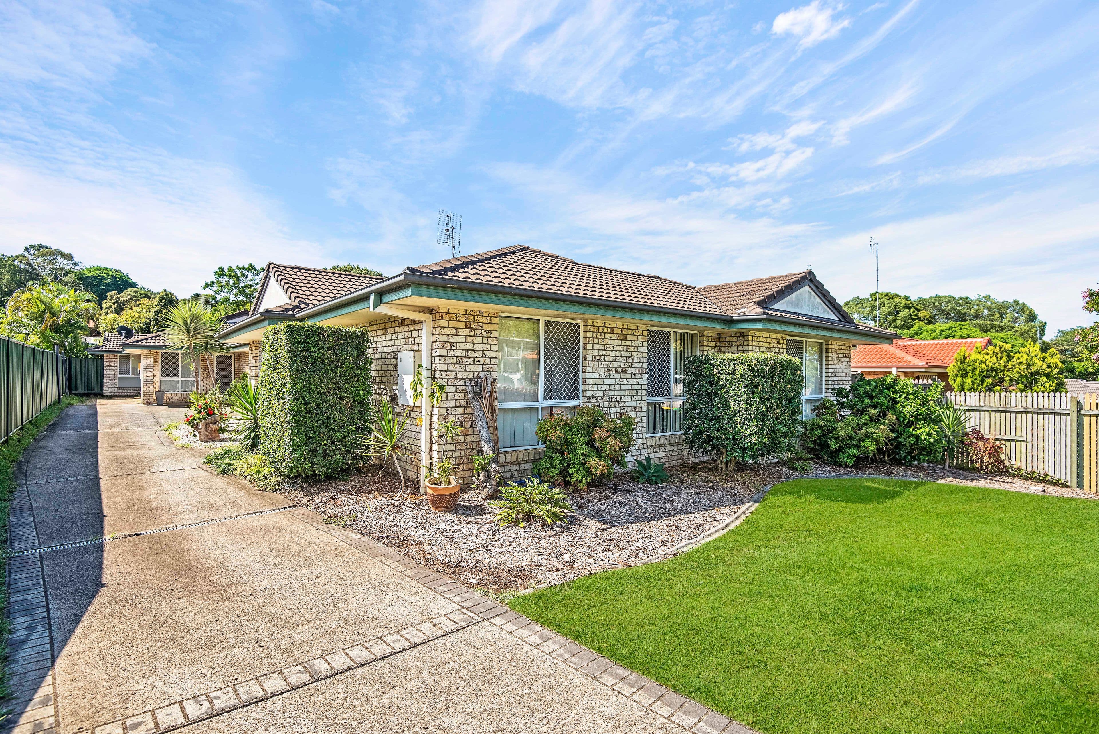 44 Clonakilty Close, Banora Point - Image 1