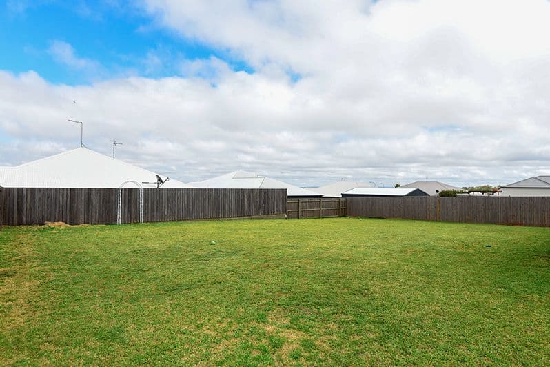 31 Goshawk Drive, Highfields QLD 4352, Highfields - Thumbnail 6