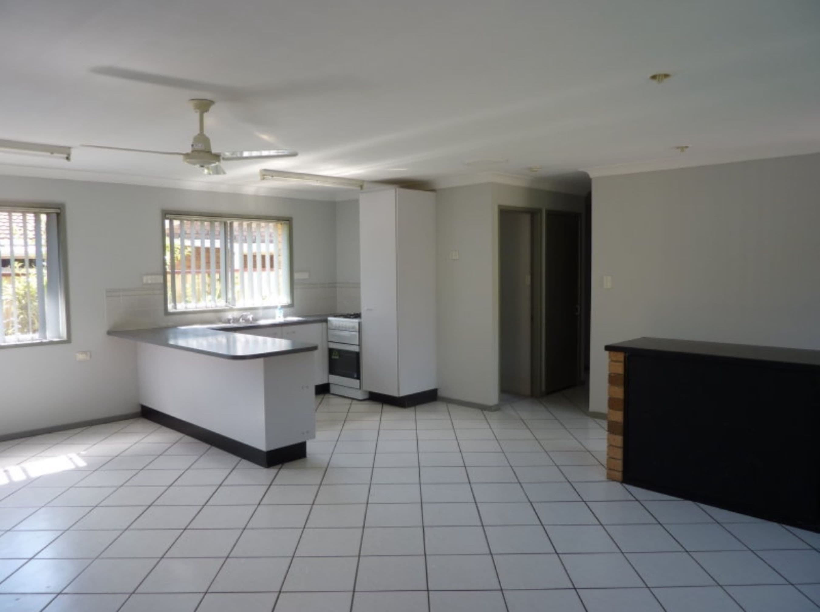 18 Barossa Street, Kingston QLD 4114, Kingston - Thumbnail 4