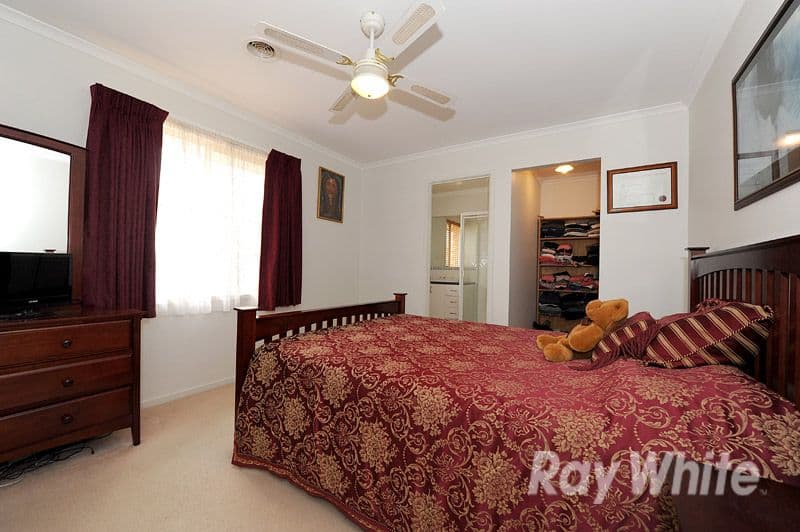 8 Gilbert Place, BERWICK VIC 3806, Berwick - Thumbnail 7