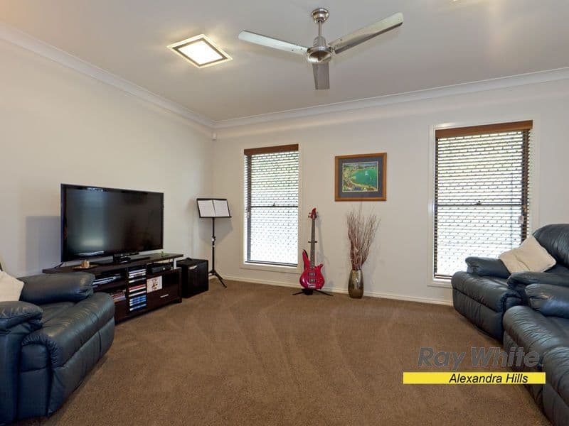 20 Emperor Drive, REDLAND BAY QLD 4165, Redland Bay - Thumbnail 4