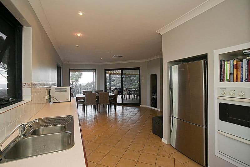 44 Lenori Road, GOOSEBERRY HILL WA 6076, Gooseberry Hill - Thumbnail 6