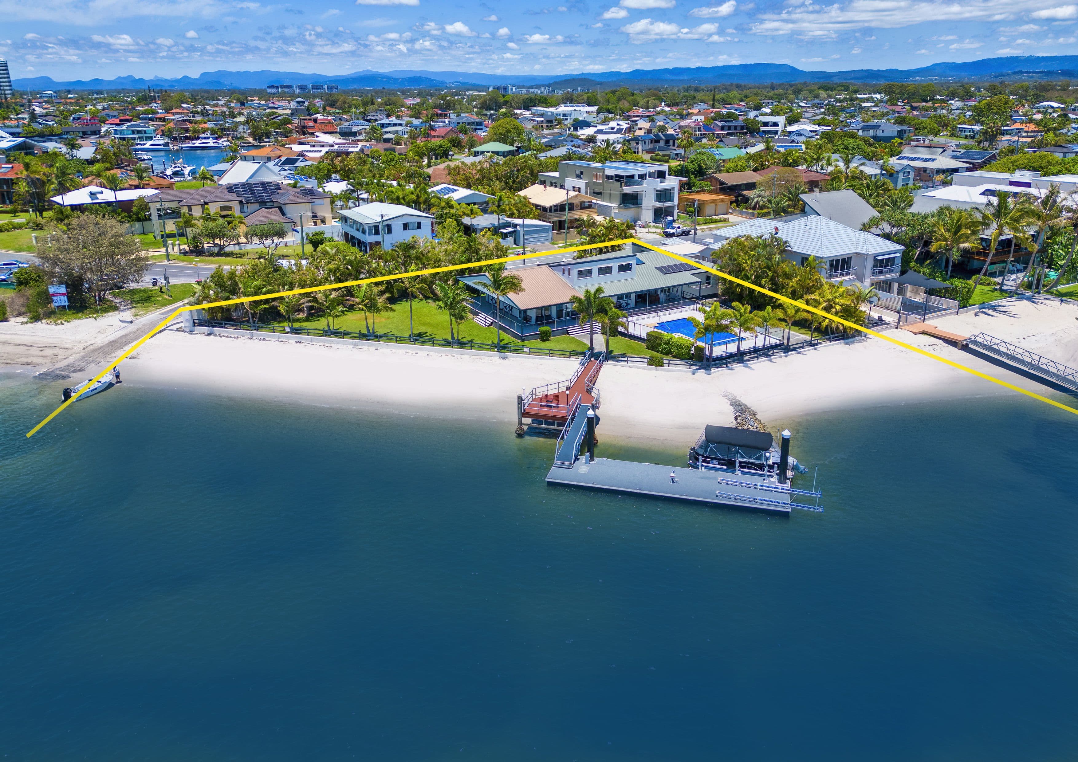 1-3 Howard Street, Runaway Bay QLD 4216, Runaway Bay - Thumbnail 3