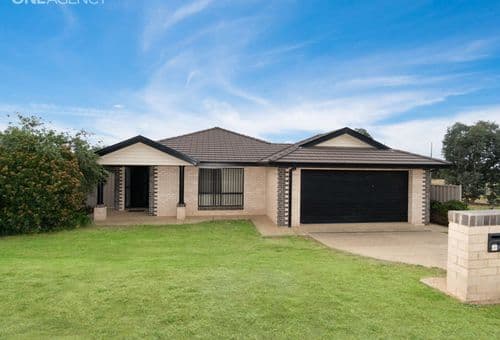 2/2 Deakin Avenue, Lloyd, Lloyd - Image 1