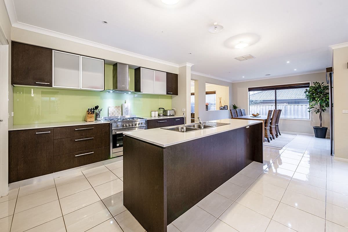 22 Alarah Boulevard, Cranbourne West VIC 3977, Cranbourne West - Thumbnail 4