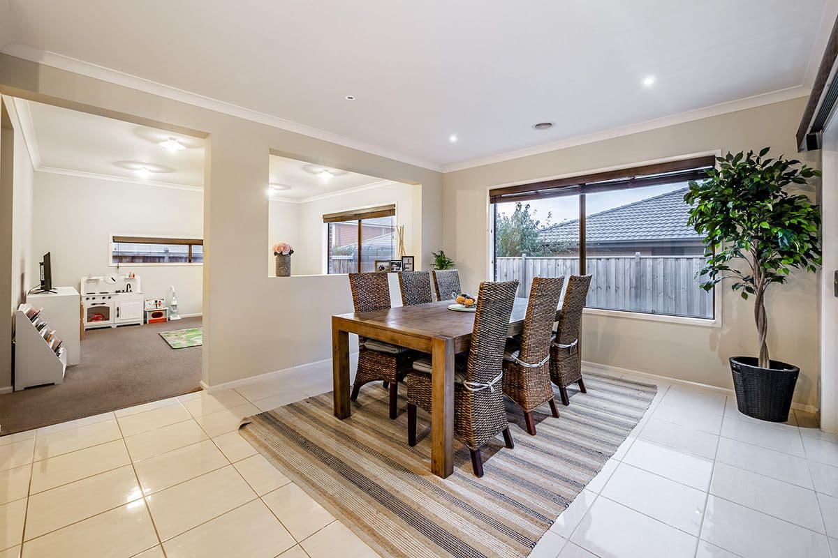 22 Alarah Boulevard, Cranbourne West VIC 3977, Cranbourne West - Thumbnail 6