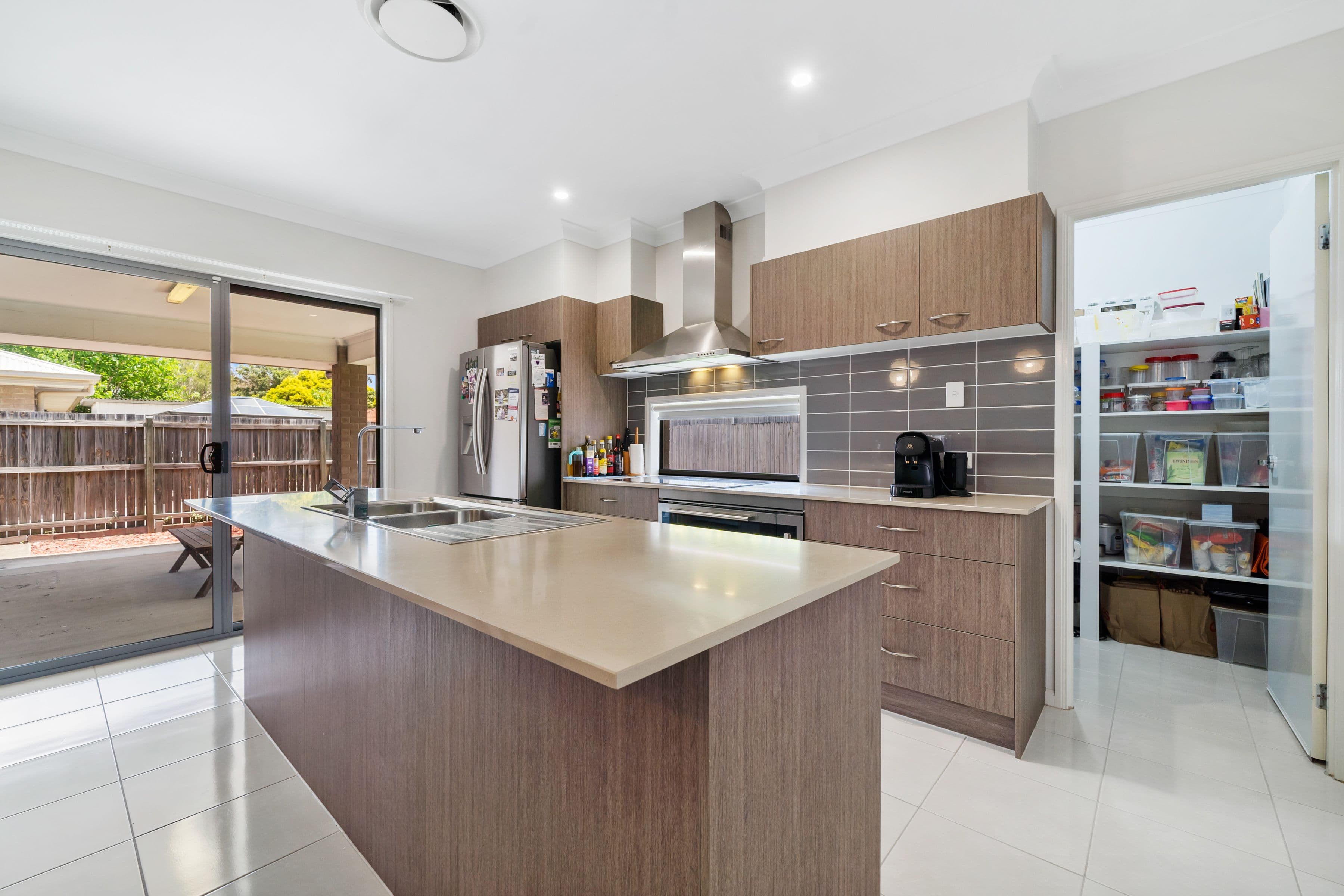 43A Short Street, Loganlea QLD 4131, Loganlea - Thumbnail 2