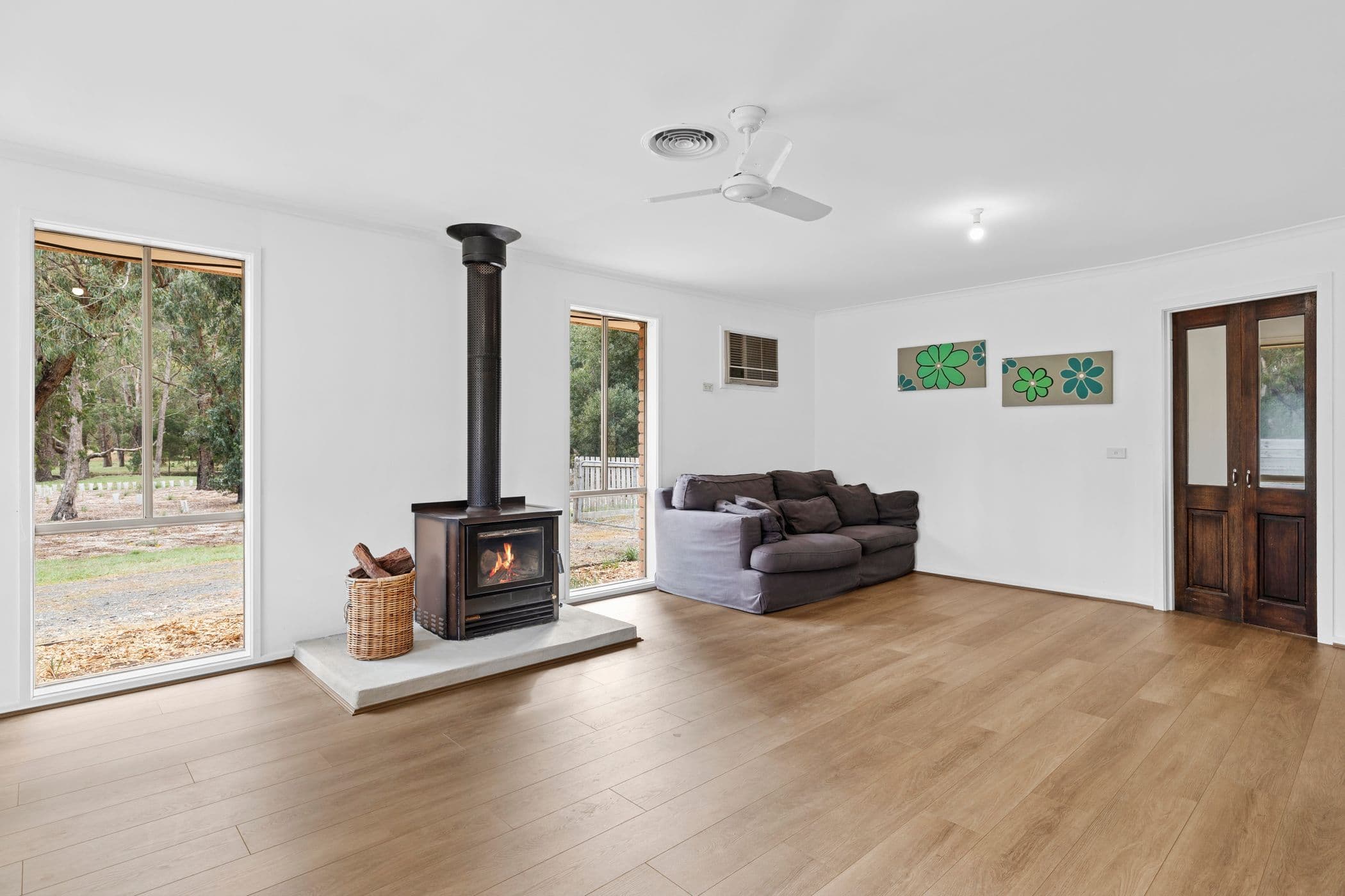 28 Jeffreys Street, Woodend VIC 3442, Woodend - Thumbnail 4