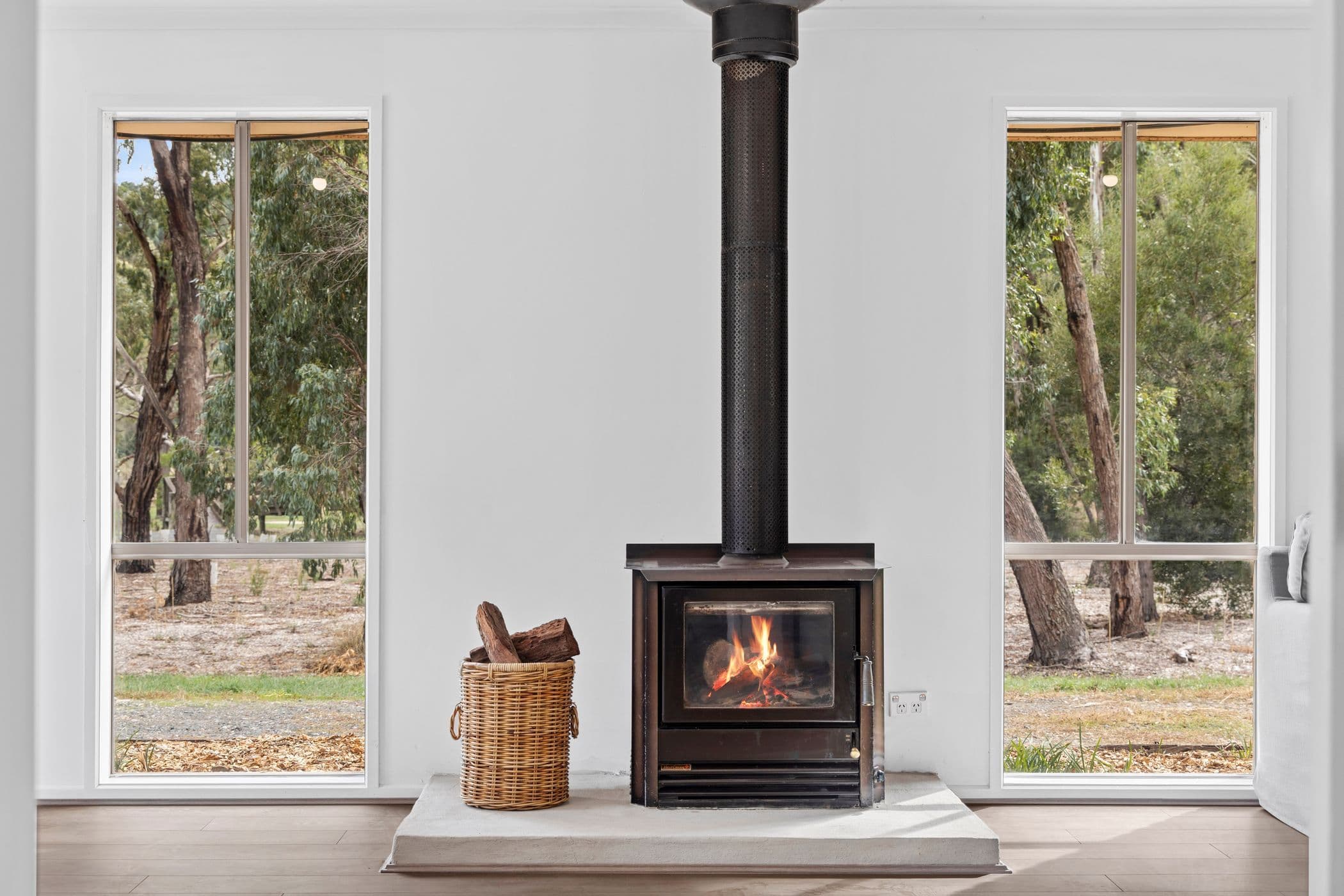 28 Jeffreys Street, Woodend VIC 3442, Woodend - Thumbnail 8