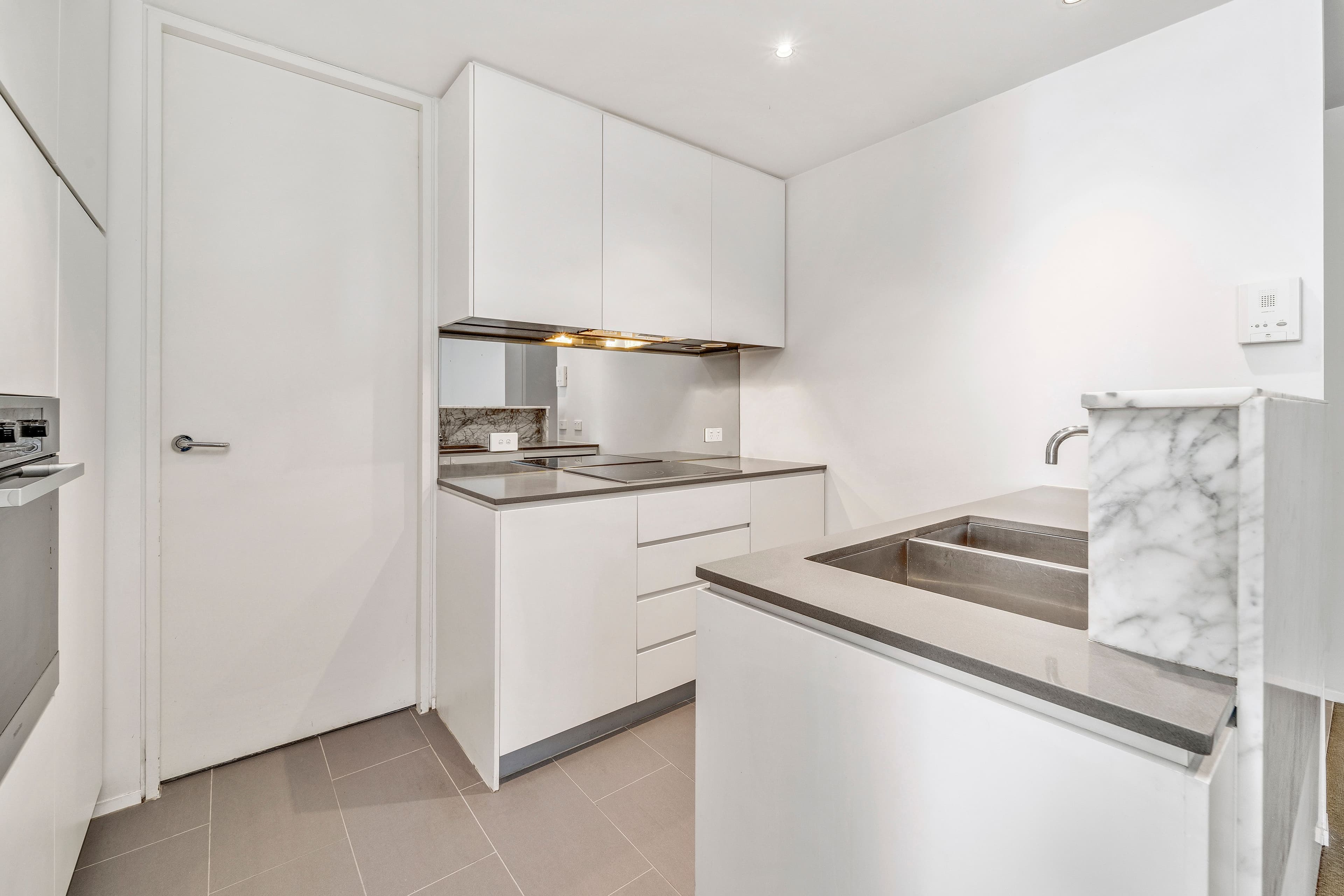 5 Burbury Close, Barton ACT 2600, Barton - Thumbnail 4
