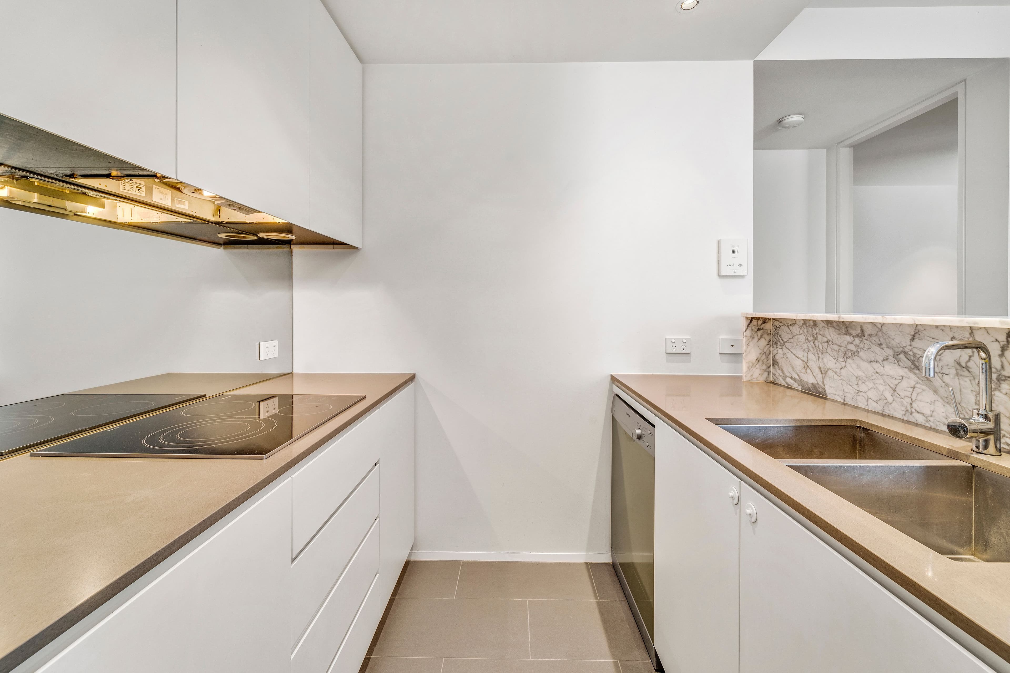 5 Burbury Close, Barton ACT 2600, Barton - Thumbnail 5