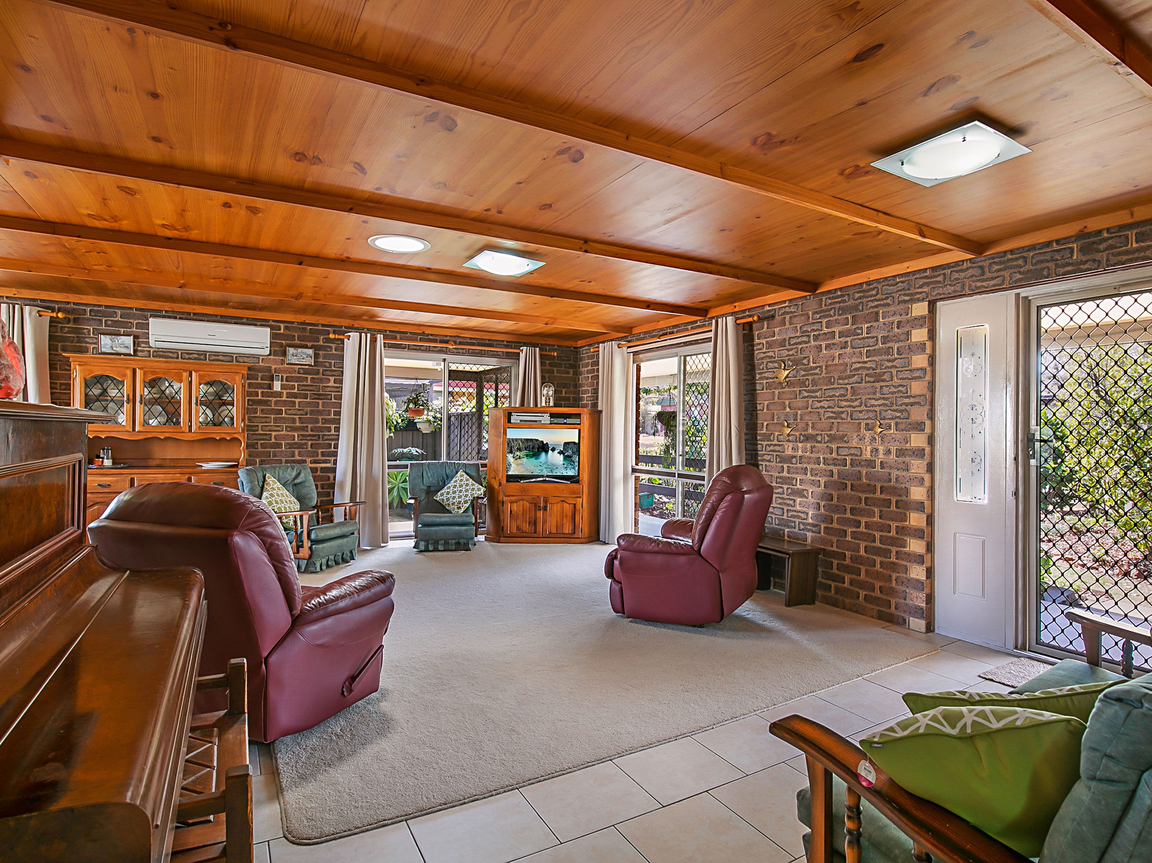 17 Ansett Court, Wilsonton QLD 4350, Wilsonton - Thumbnail 3