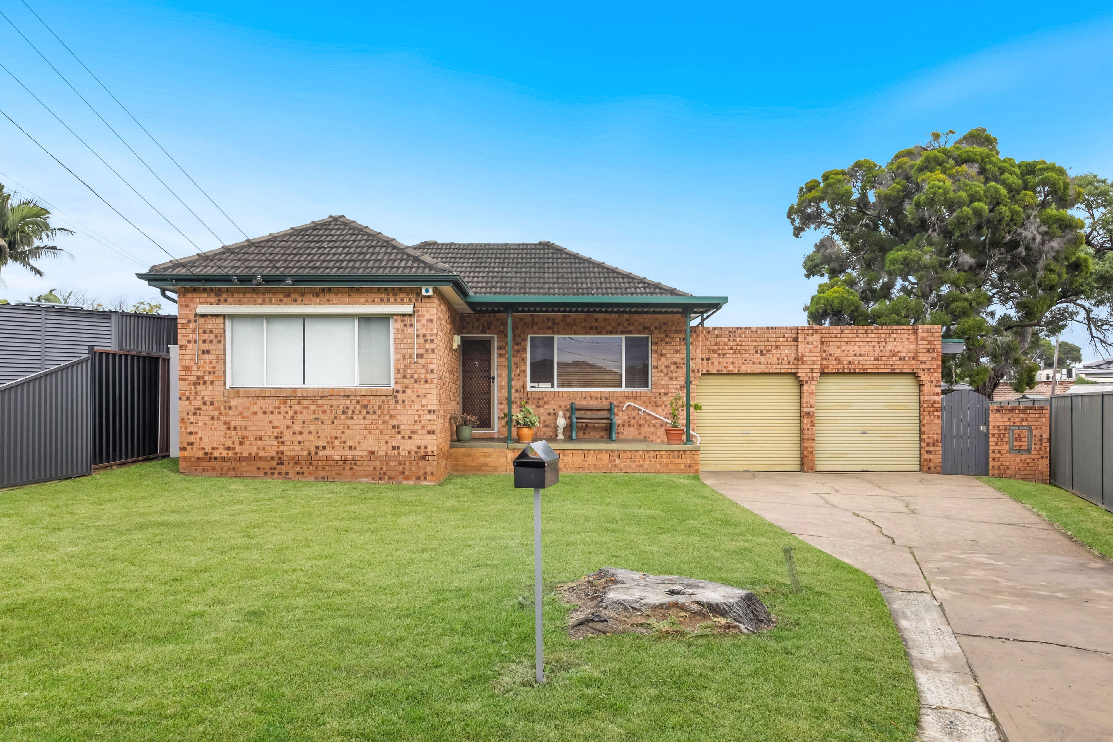 50 Amesbury Avenue, Sefton - Image 1