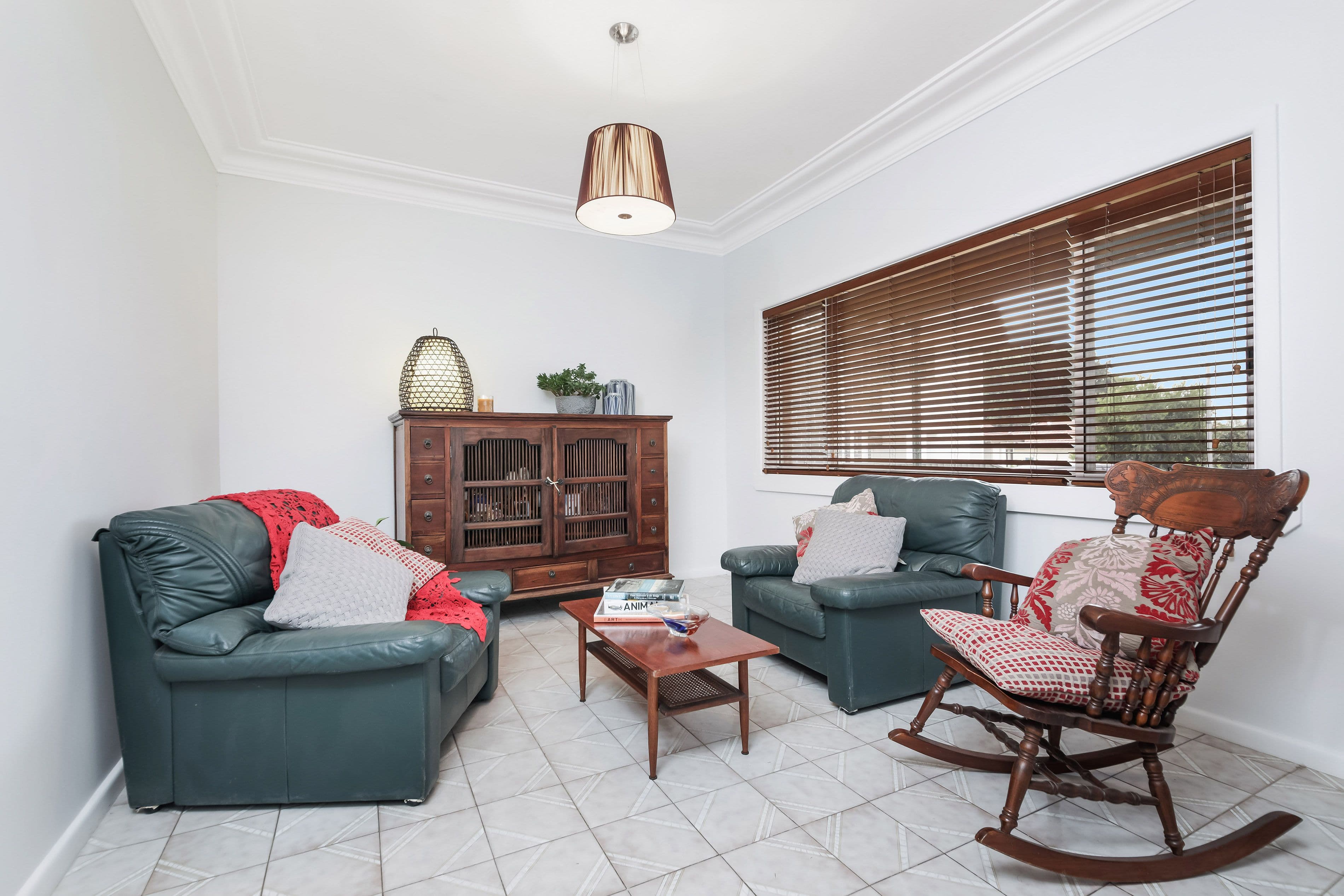 50 Amesbury Avenue, Sefton - Thumbnail 3