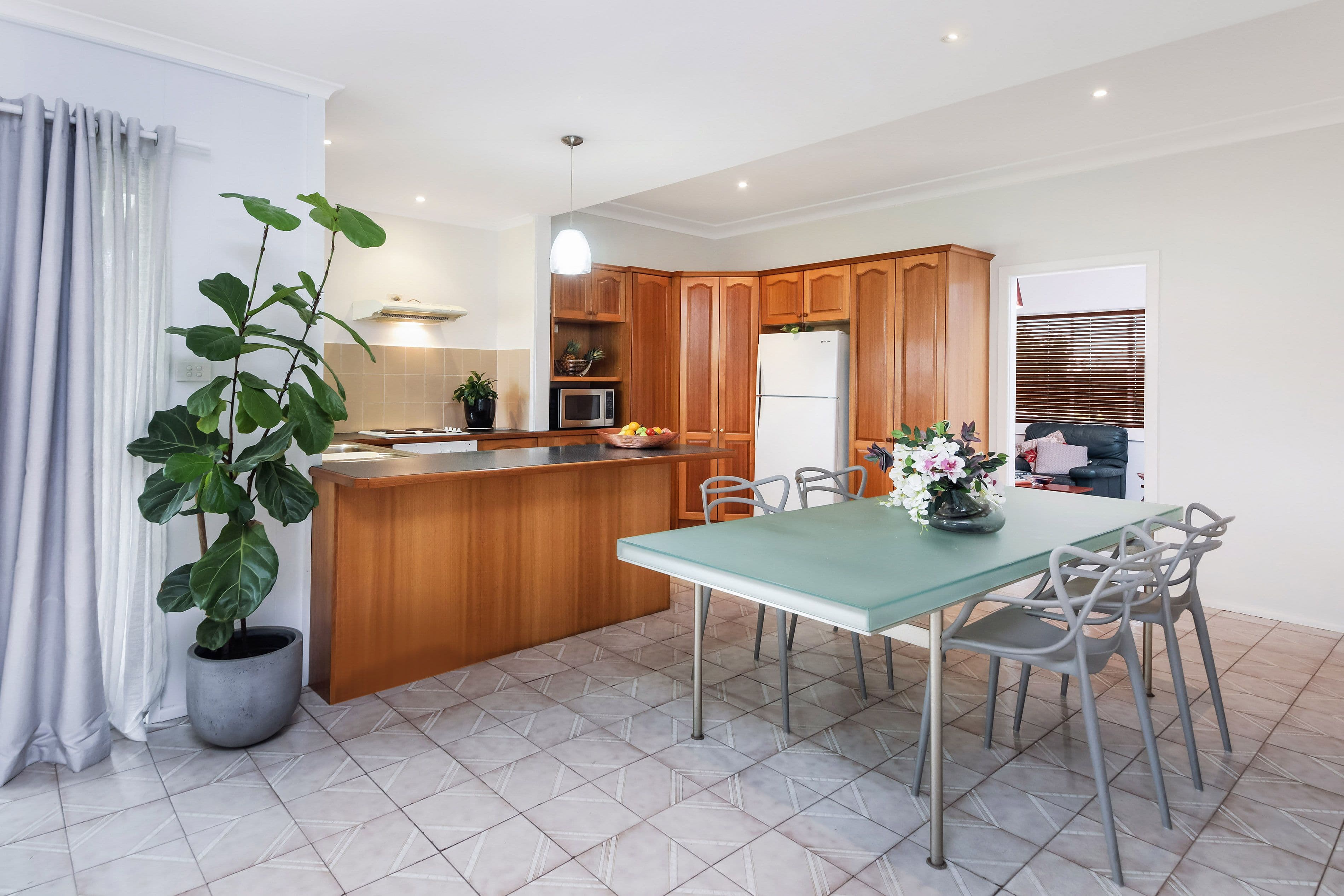 50 Amesbury Avenue, Sefton - Thumbnail 6