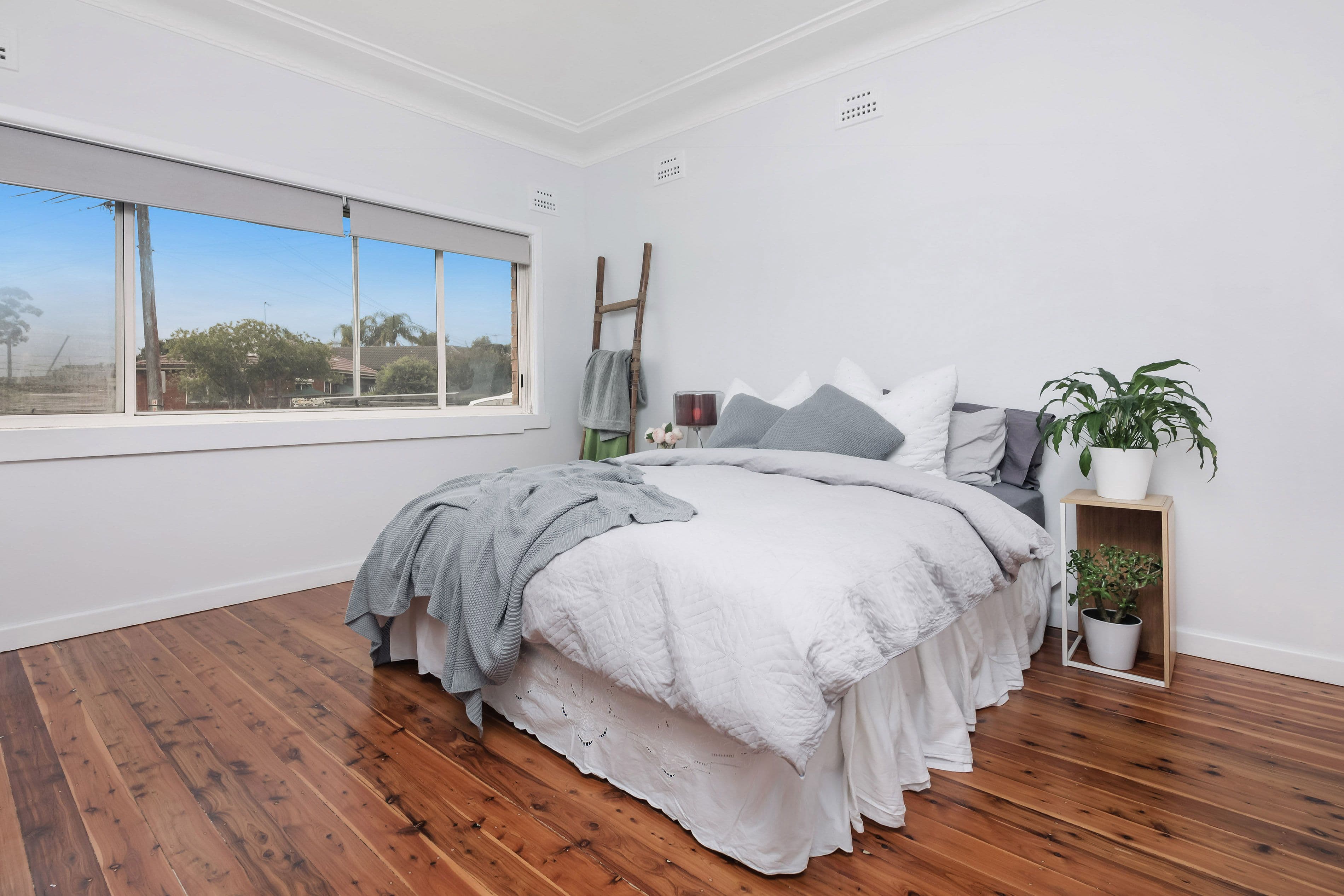 50 Amesbury Avenue, Sefton - Thumbnail 7
