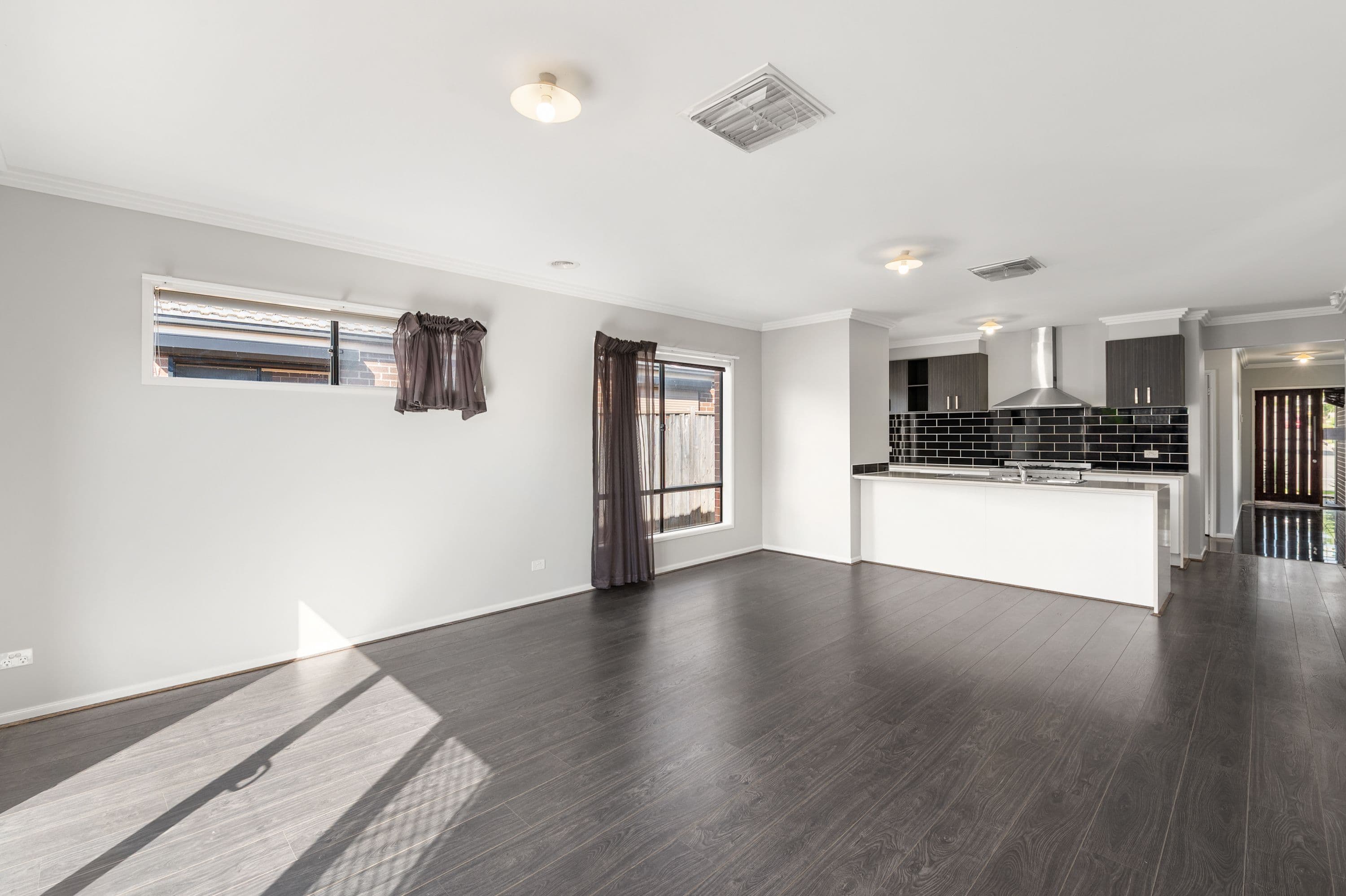 10 Balvicar Way, Mernda VIC 3754, Mernda - Thumbnail 4
