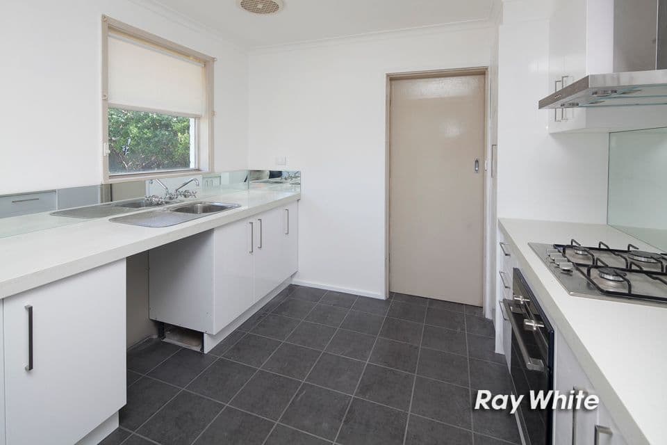 5 Mulberry Crescent, Frankston North VIC 3200, Frankston North - Thumbnail 7
