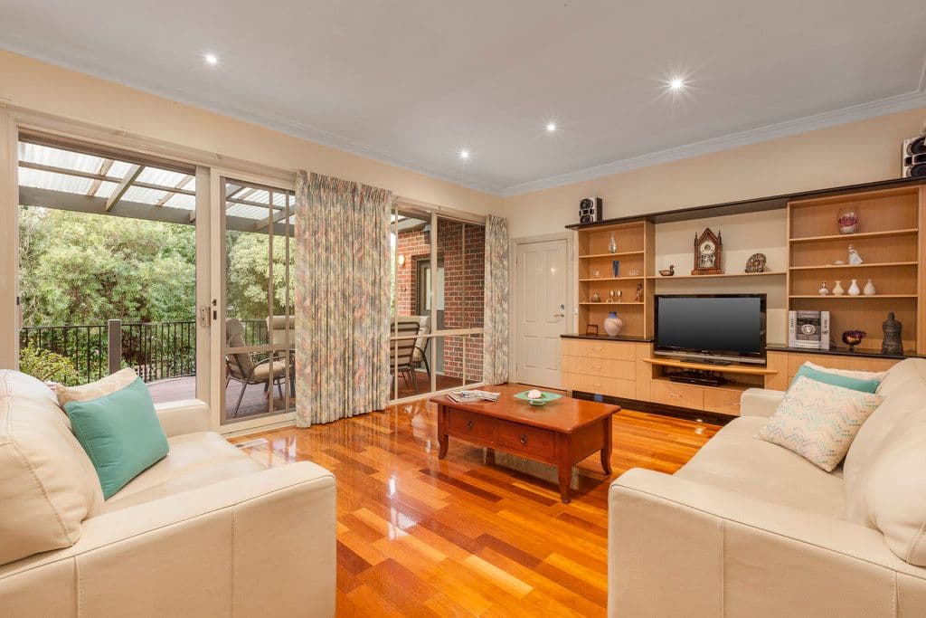 9 Forest Place, Templestowe VIC 3106, Templestowe - Thumbnail 2