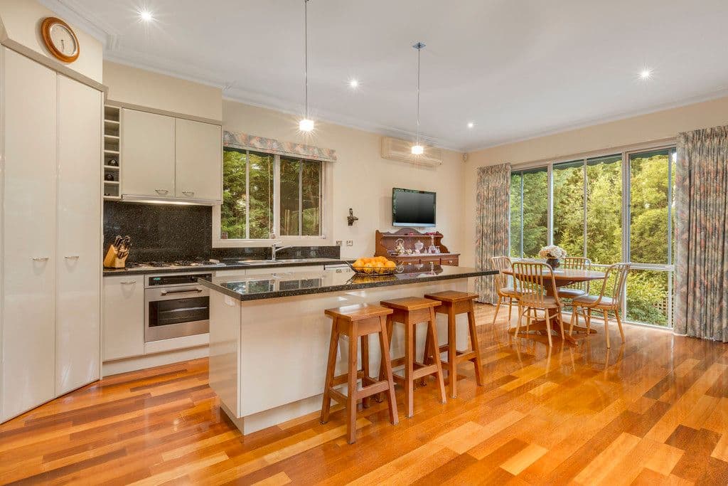 9 Forest Place, Templestowe VIC 3106, Templestowe - Thumbnail 3