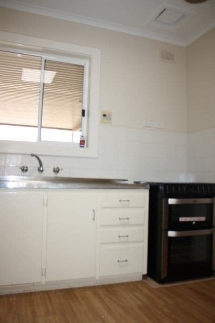 98 Stirling Drive, Whyalla Stuart SA 5608, Whyalla Stuart - Thumbnail 3